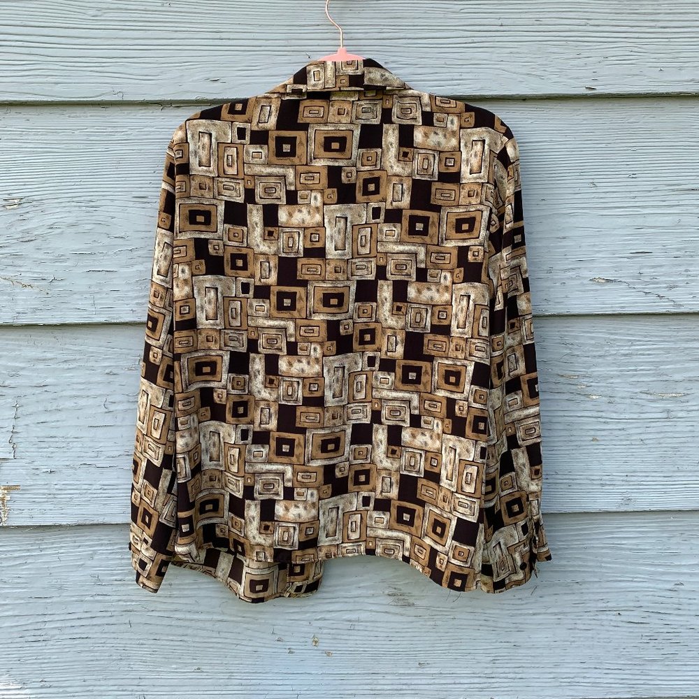 Groovy Button Up - Picture 2 of 2